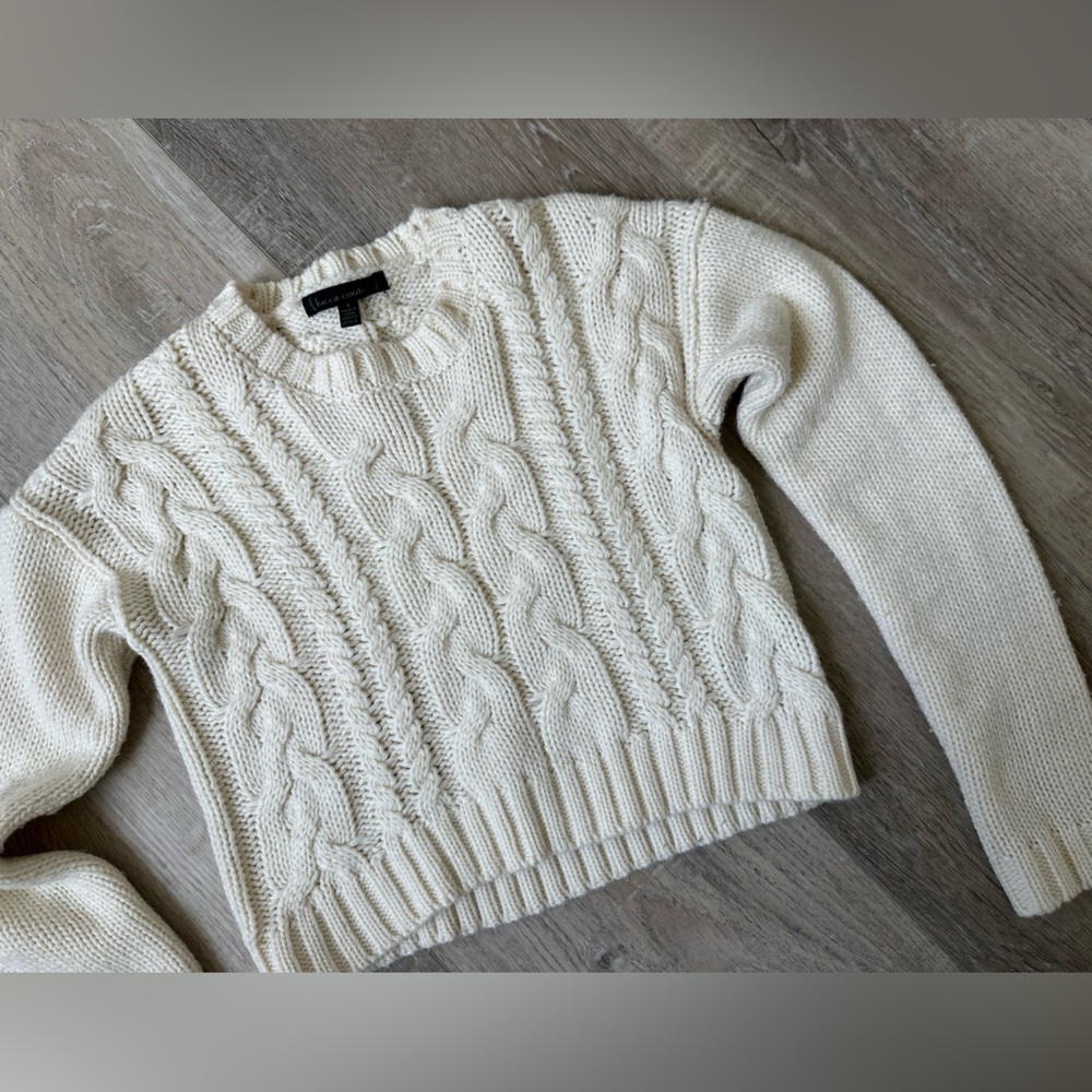 Cropped White/Cream sweater